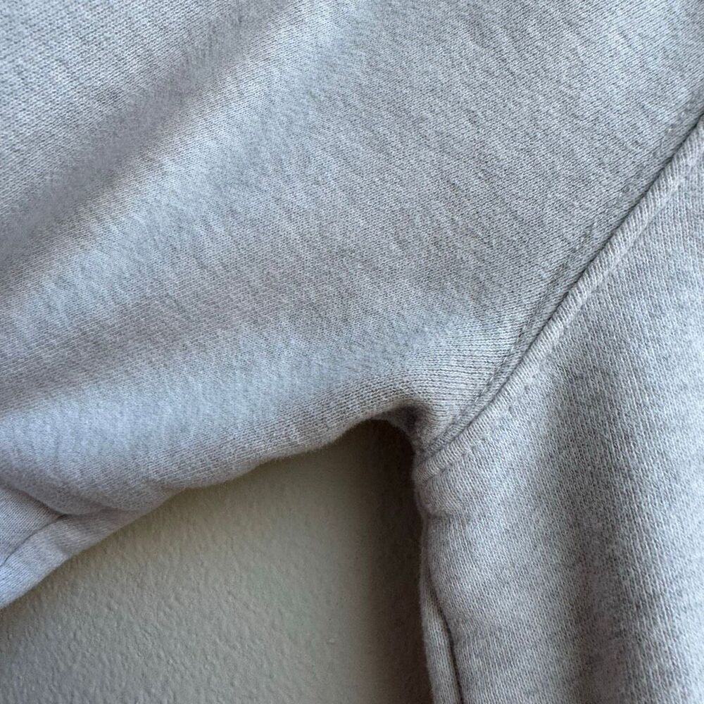 Aritzia TNA Cozy Fleece Cropped Crewneck Gray Sweatshirt Size Small - Picture 4 of 6